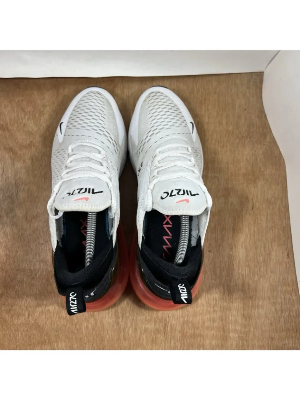 Nike Air Max 270 White Hot Punch Red Black Shoes Men's Size 11 FD0283-100